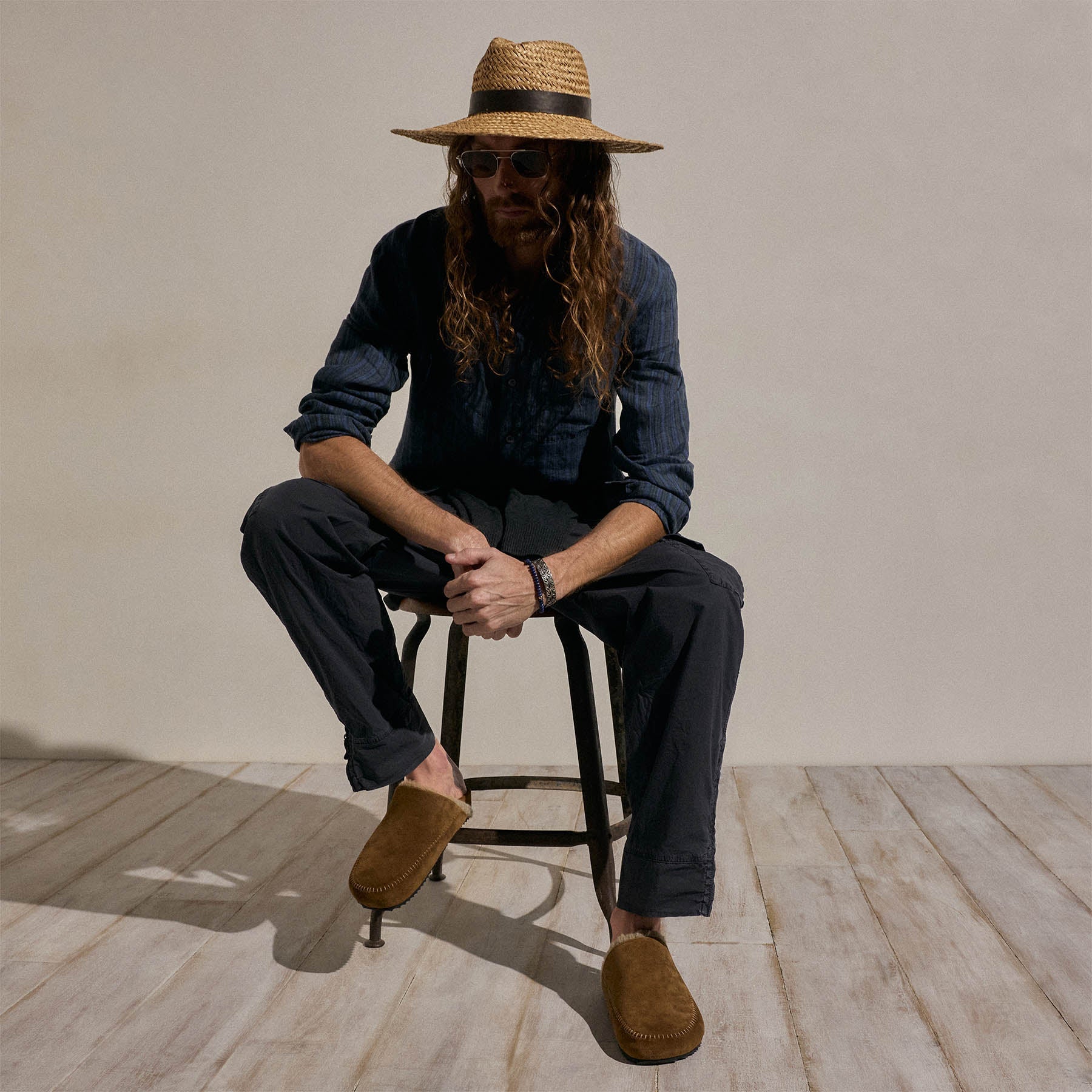 Men's Suede Shearling Clog in Tabacco | James Perse Los Angeles