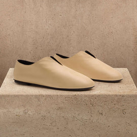 Women's Napa Leather Babouche In Sahara | James Perse Los Angeles