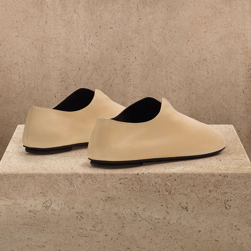 Women's Napa Leather Babouche In Sahara | James Perse Los Angeles