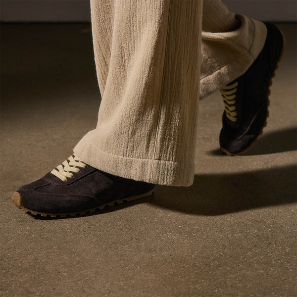 Women's Suede Low Running Sneaker - Cafe