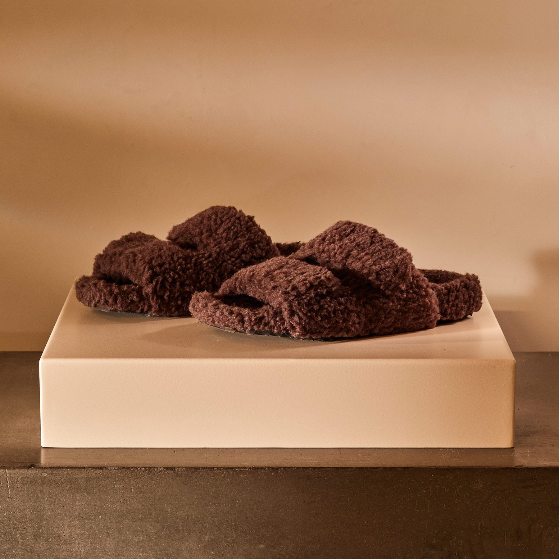  SLIPPER ブラウン 箱付 28cm 希少色 SLIPPER ブラウン 箱付 28cm 希少色 ISLAND SLIPPER ブラウン 箱付