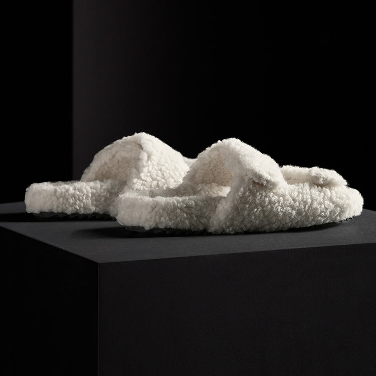 Women's Double Strap Shearling Slide in Ivory | James Perse Los Angeles