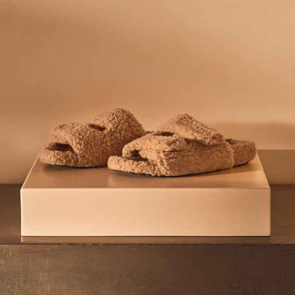 Women's Double Strap Shearling Slide in Taupe | James Perse Los Angeles