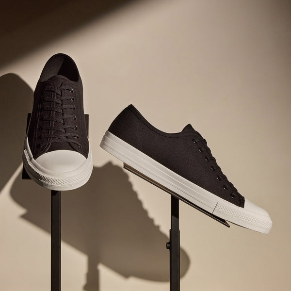 Women's Cotton Canvas Low Top Vulcanized Sneaker in Black | James Perse Los Angeles
