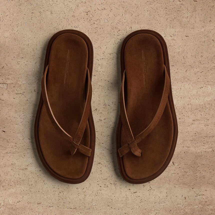Women's Suede Cross Thong Sandal in Tabacco / Tabacco | James Perse Los Angeles