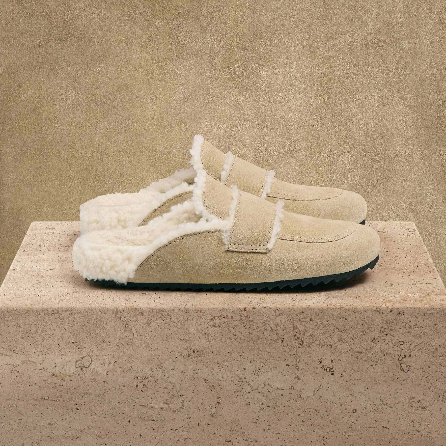 Women's Suede Shearling Loafer In Sand/Ivory | James Perse Los Angeles