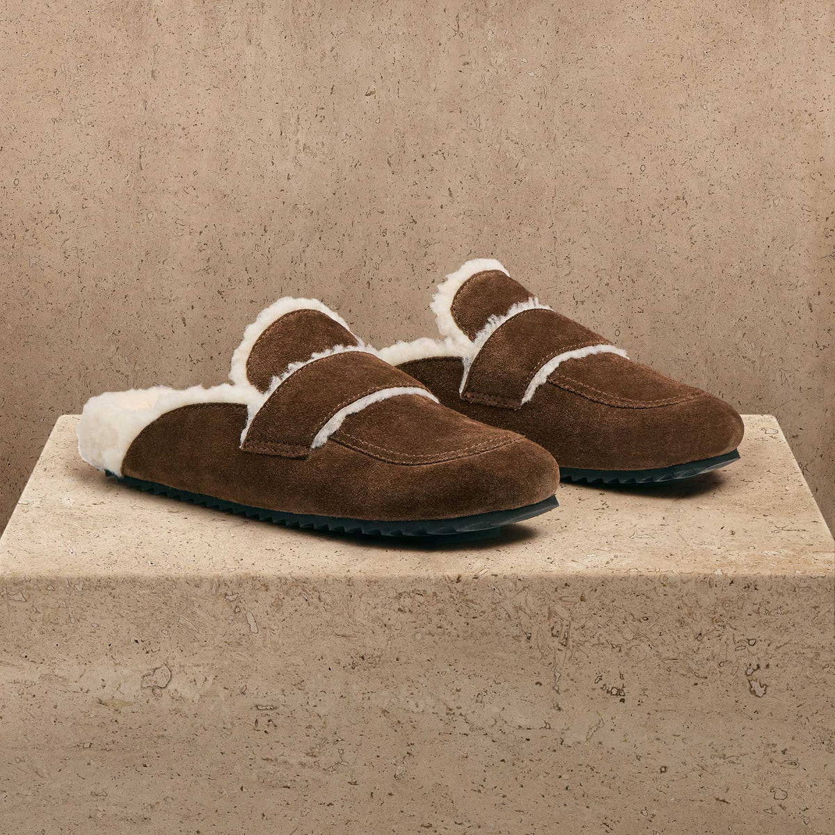 Women's Suede Lined Clog - Havana/Ivory