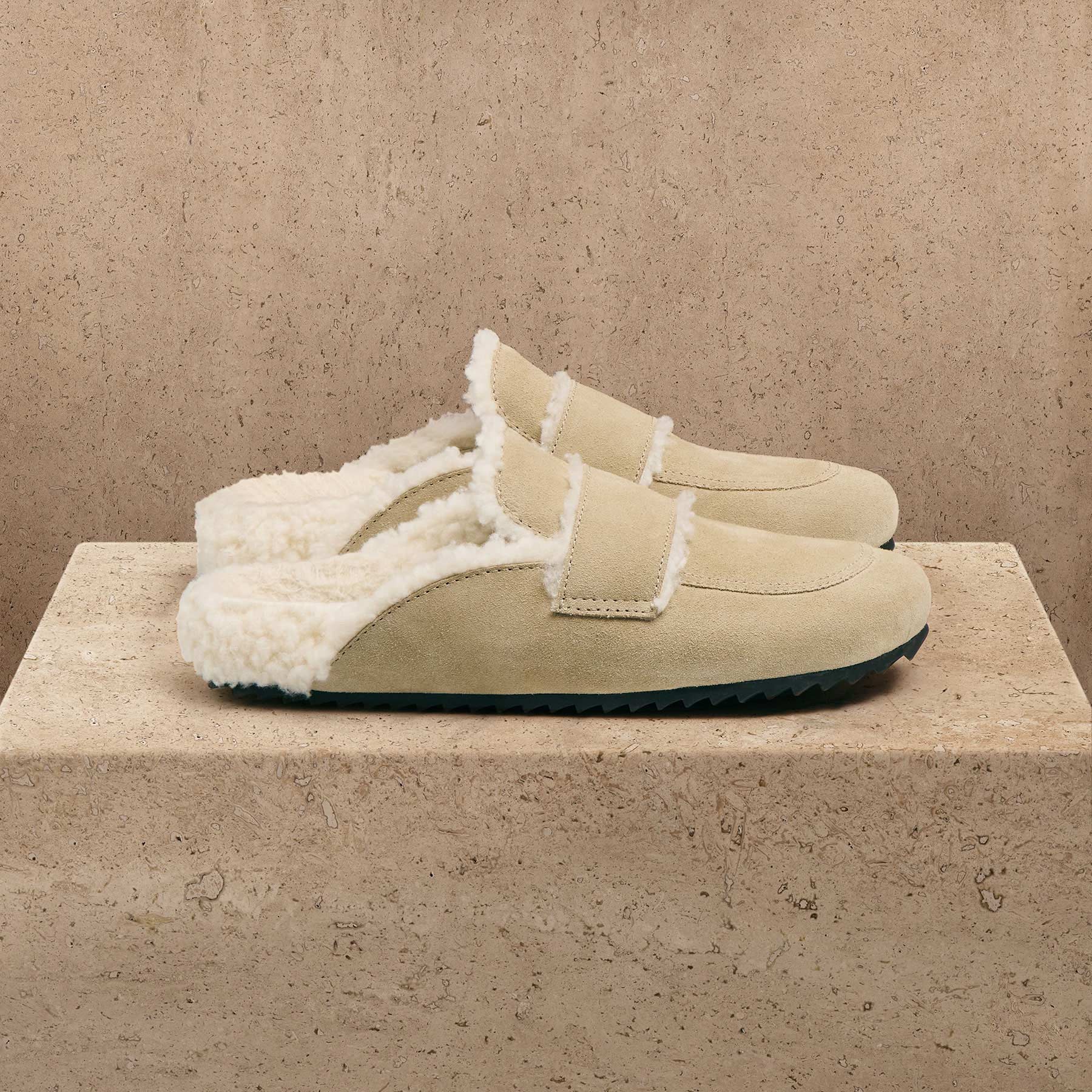 Women's Suede Lined Clog in Sand/Ivory | James Perse Los Angeles