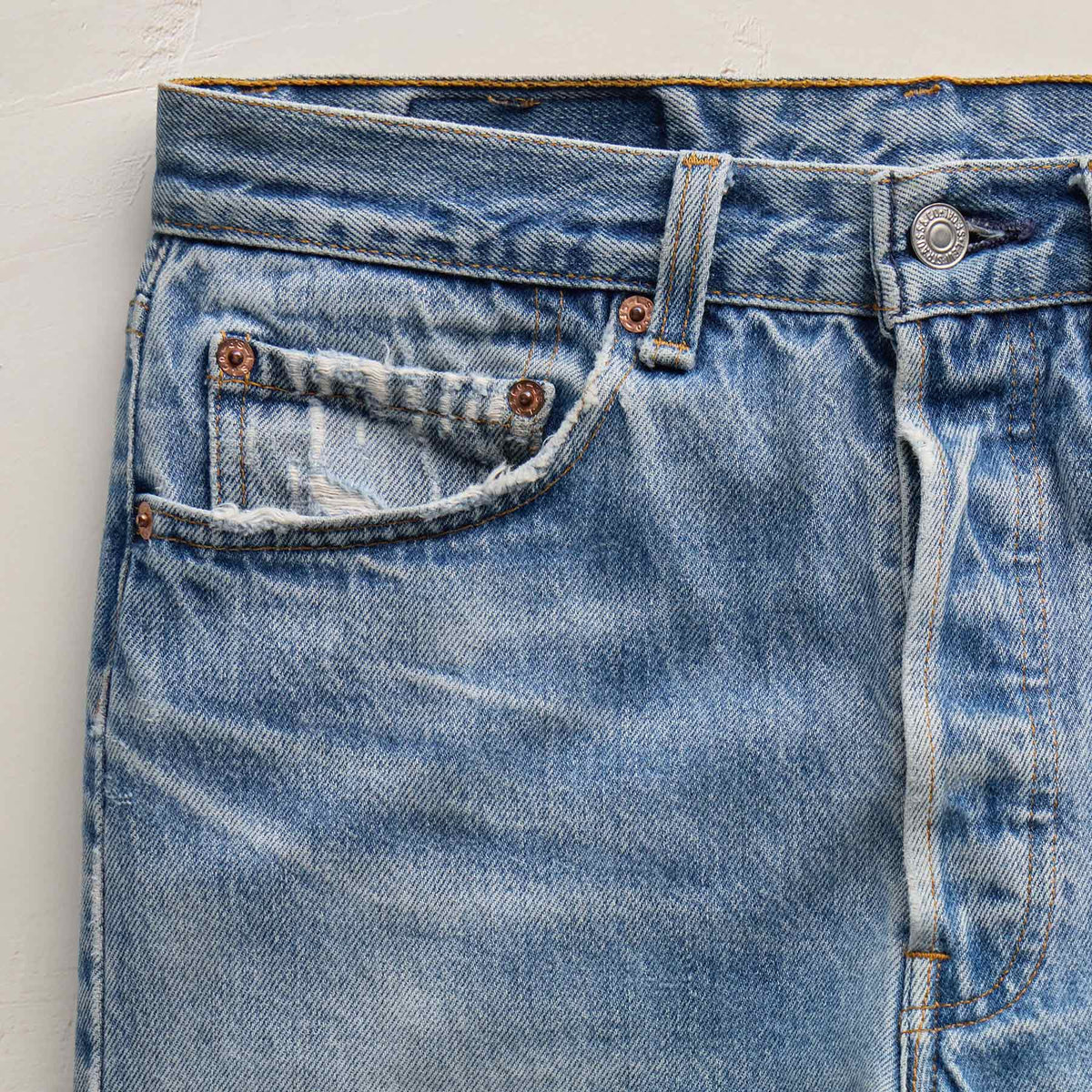 Vintage Levi's Denim In Medium Wash | James Perse Los Angeles