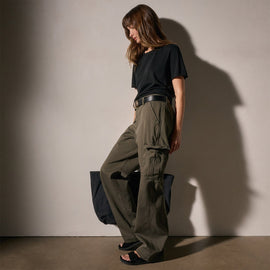 Cargo Pant in Hunter Pigment | James Perse Los Angeles