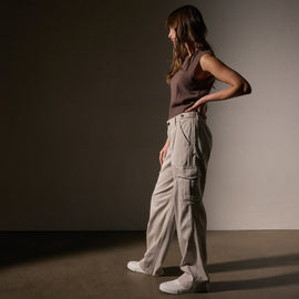 Cargo Pant in Salt Pigment | James Perse Los Angeles