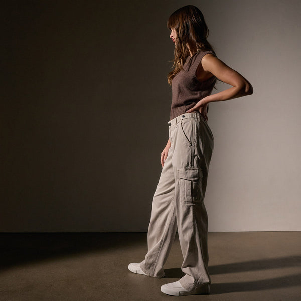 Cargo Pant in Salt Pigment | James Perse Los Angeles