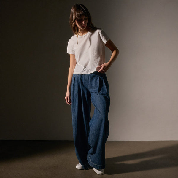 Brushed Elevated Jersey Short Sleeve Tee in White | James Perse Los Angeles