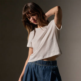 Brushed Elevated Jersey Short Sleeve Tee in White | James Perse Los Angeles