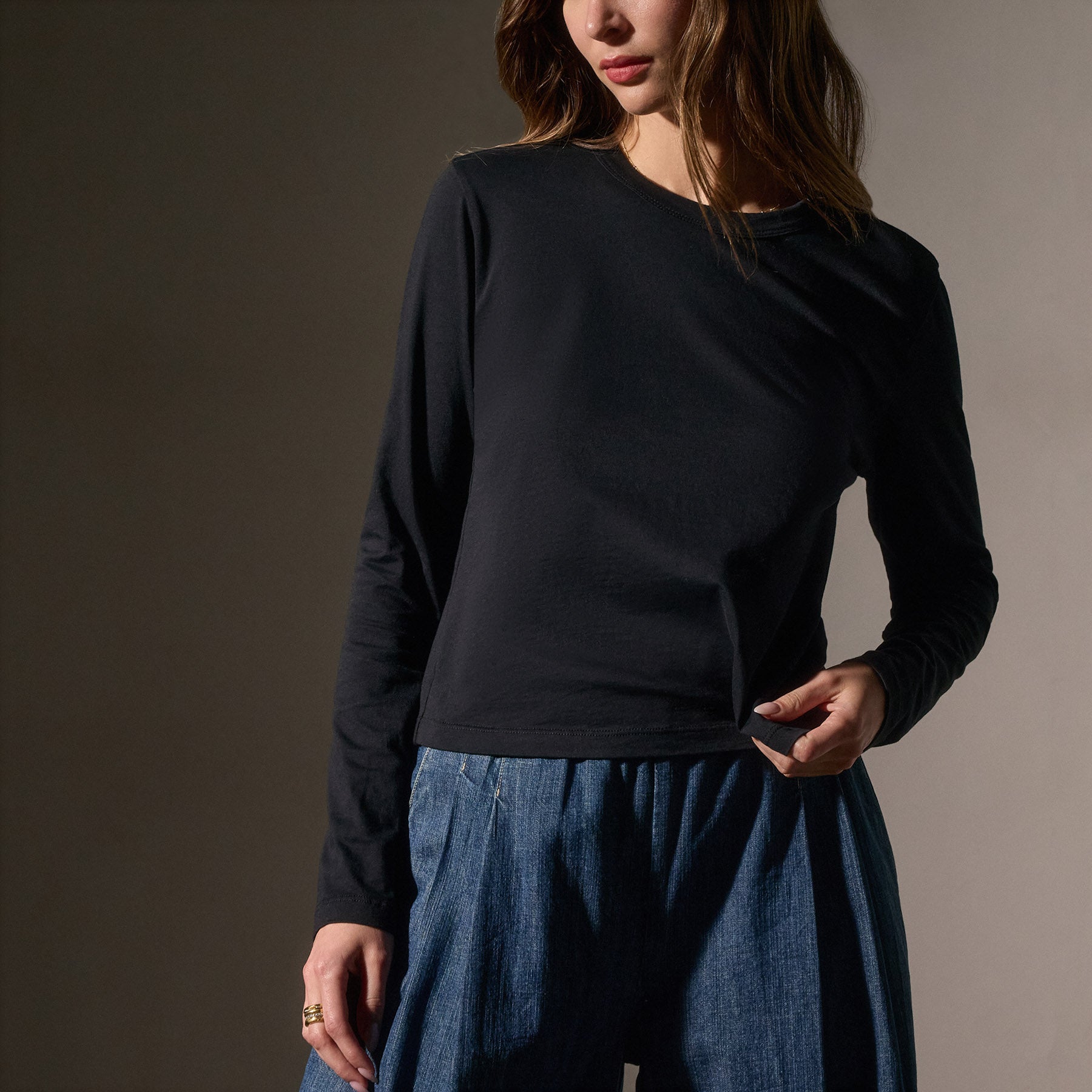 Brushed Elevated Jersey Long Sleeve Tee - Black | James Perse Los