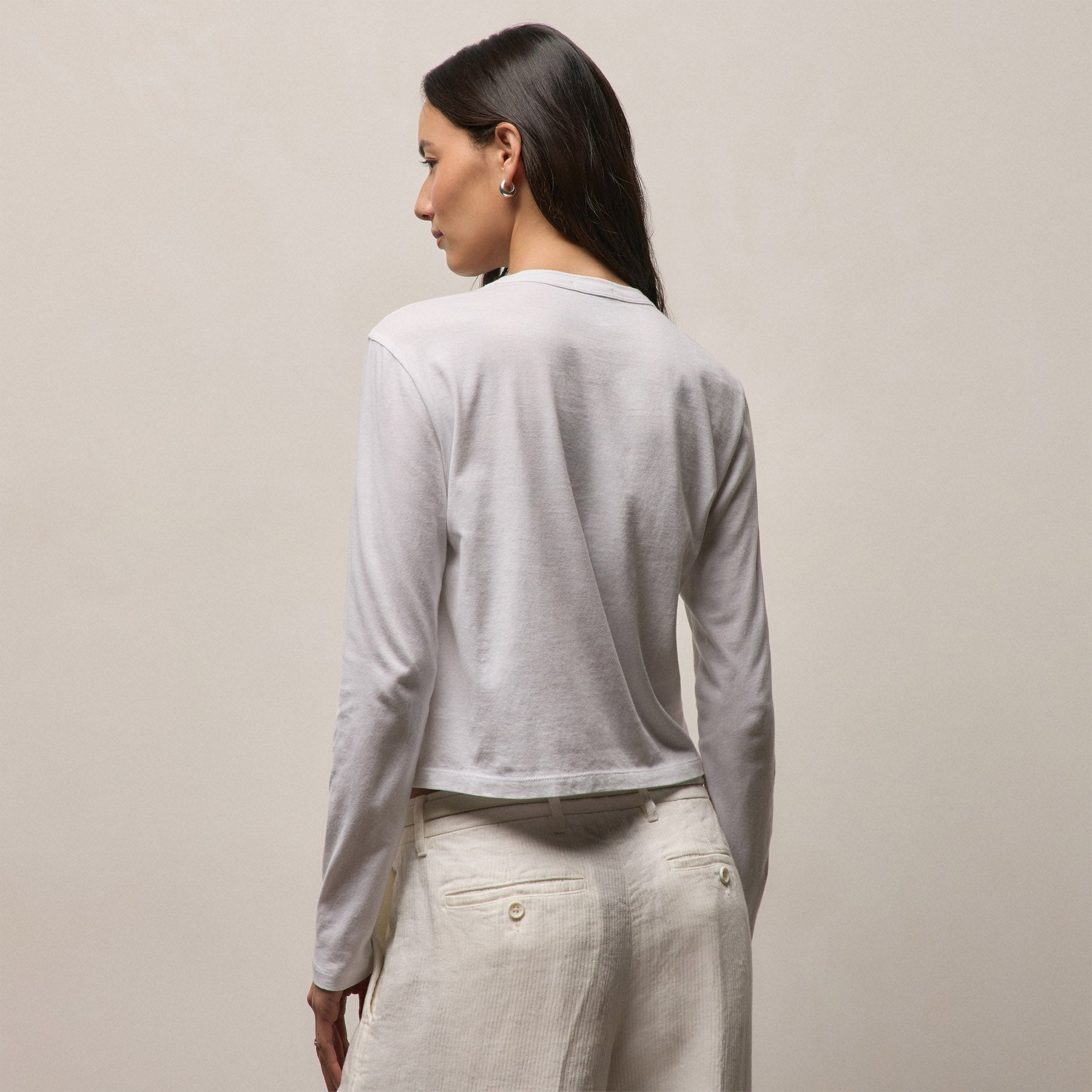 Brushed Elevated Jersey Long Sleeve Tee in White | James Perse Los Angeles