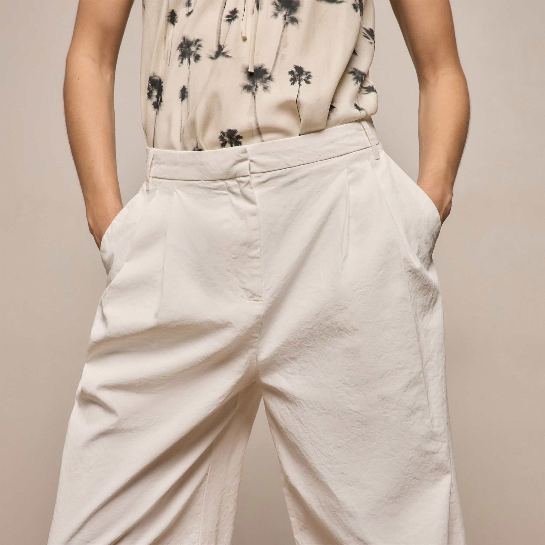 Linen Cotton Pleated Trouser in Off White | James Perse Los Angeles