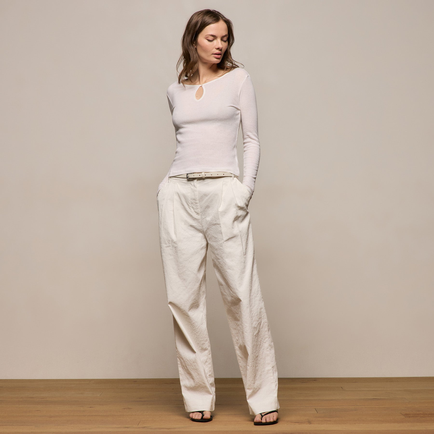 Linen Cotton Pleated Trouser in Off White | James Perse Los Angeles