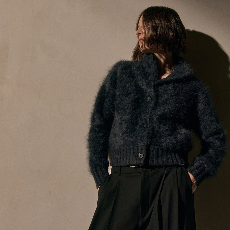 Fuzzy Csh Shrnkn Bttn Cardigan in Coal | James Perse Los Angeles