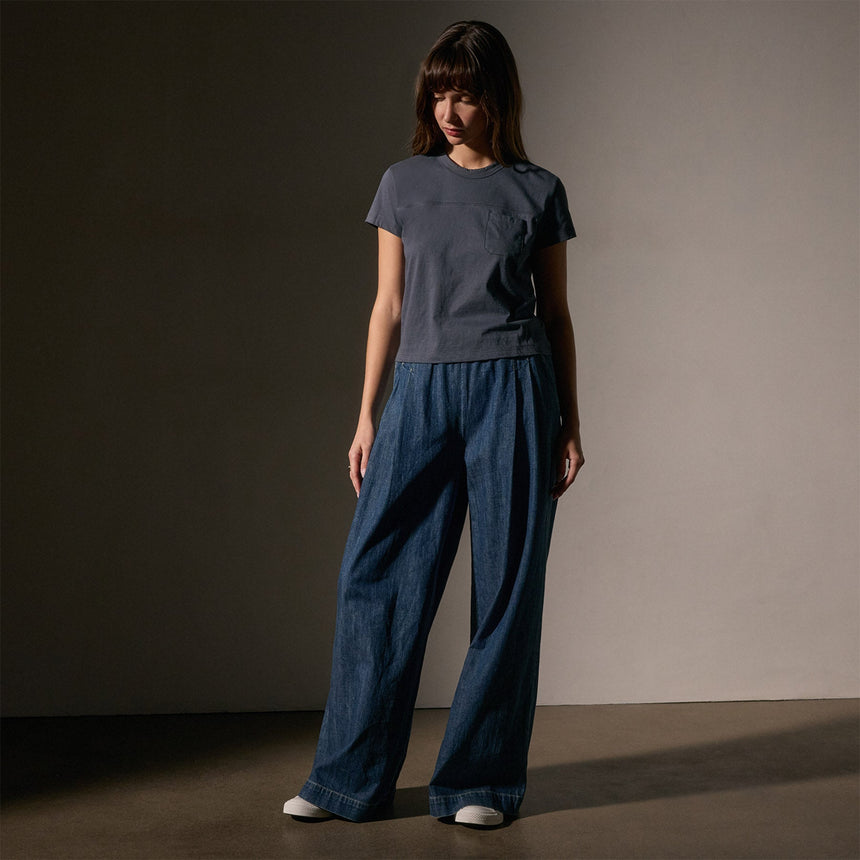 Cotton Linen Retro Pocket Tee in Asphalt | James Perse Los Angeles
