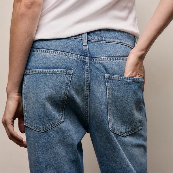 Relaxed Fit Jean - Mid Blue Wash