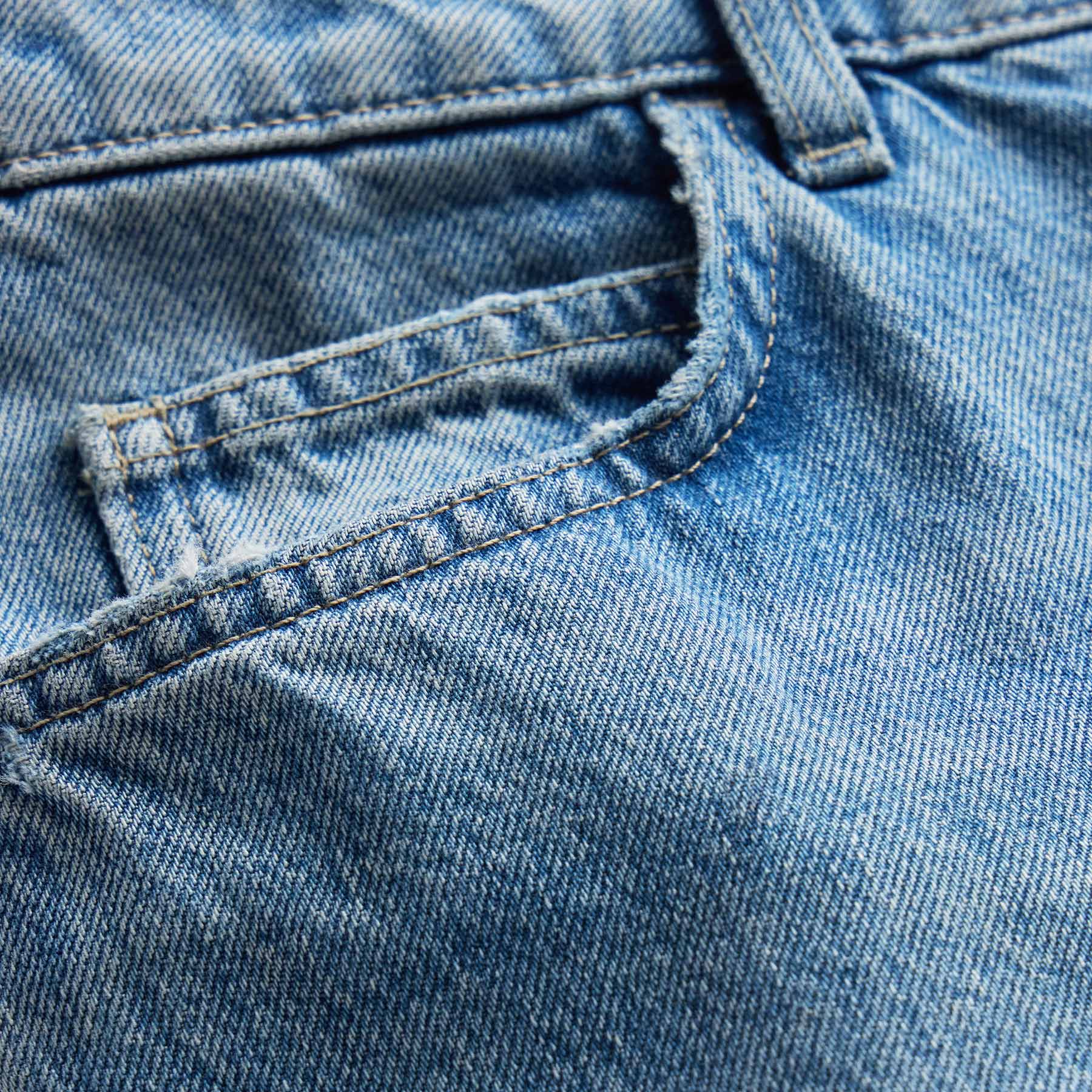 Relaxed Straight Cropped Jean in Sky Wash | James Perse Los Angeles