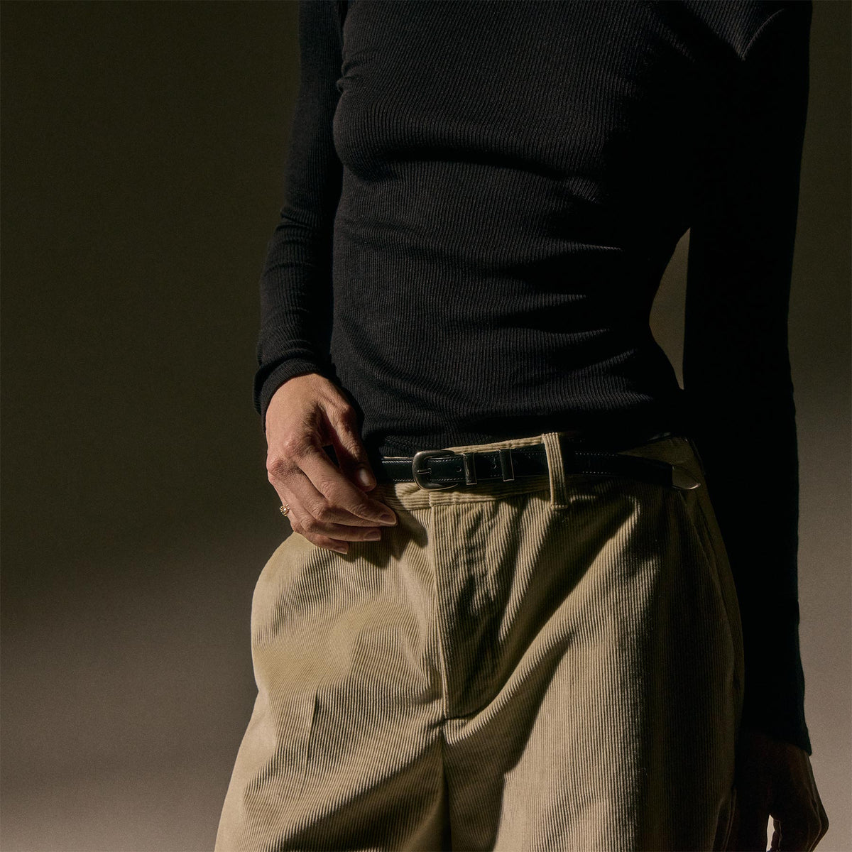 Cotton Gauze Ribbed Long Sleeve Crew in Black | James Perse Los Angeles