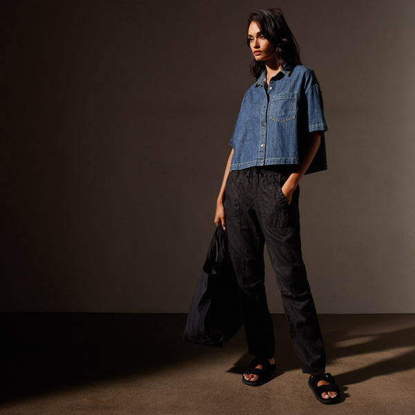 Short Sleeve Crop Denim Shirt in Medium Wash | James Perse in Los Angeles