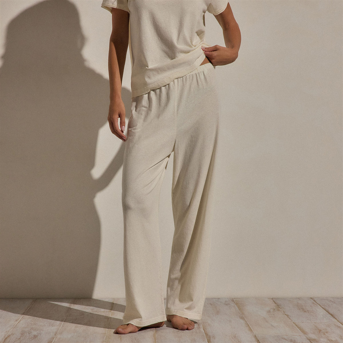 Cotton Linen Pull On Pant in Ecru | James Perse Los Angeles