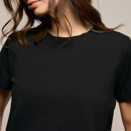 Cotton Cashmere Tee in Black | James Perse Los Angeles