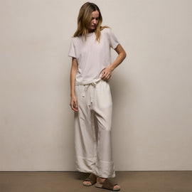 Cotton Cashmere Tee in Off White | James Perse Los Angeles