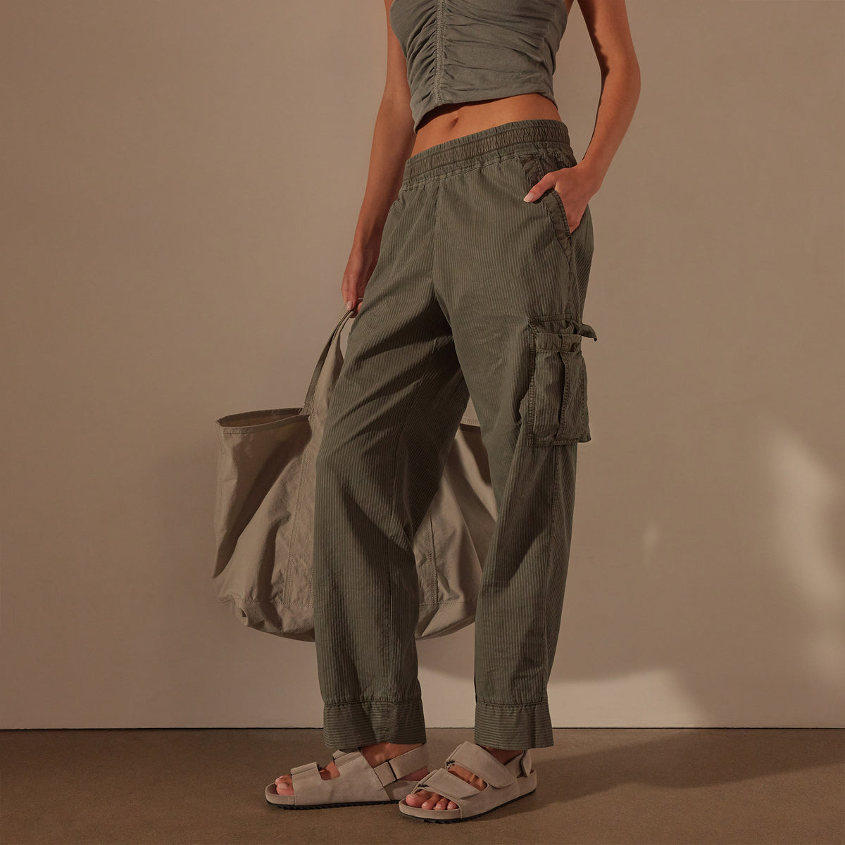 Seersucker Cargo Pant in Palm Pigment | James Perse Los Angeles