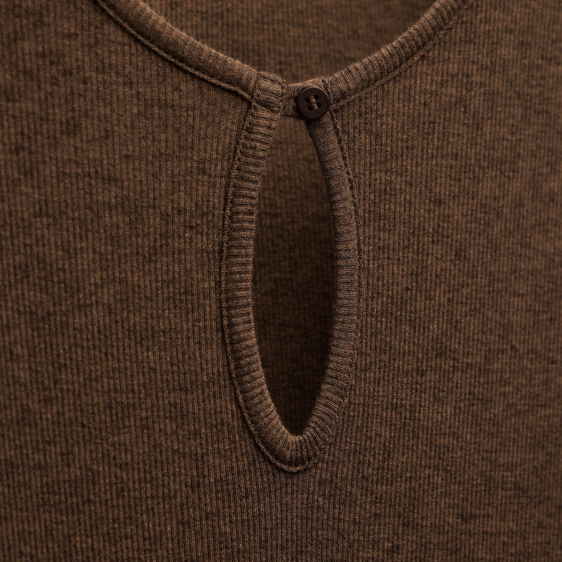Cotton Cashmere Rib Keyhole Dress in Brown | James Perse Los Angeles