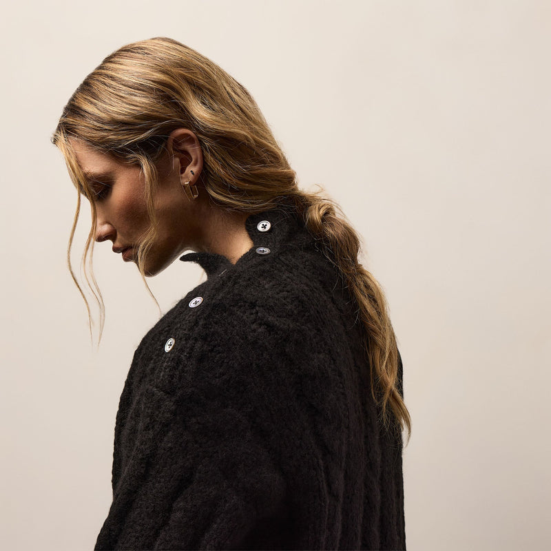Pull Lucy Paris Noir à Motifs De Câbles Et Ourlet En Plumes - Taille M, Occasion Très Bon état
