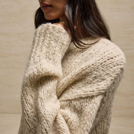 Cashmere Silk Crew Neck in Biscotti | James Perse Los Angeles