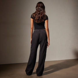 Cotton Twill Pleated Cargo in Black | James Perse Los Angeles