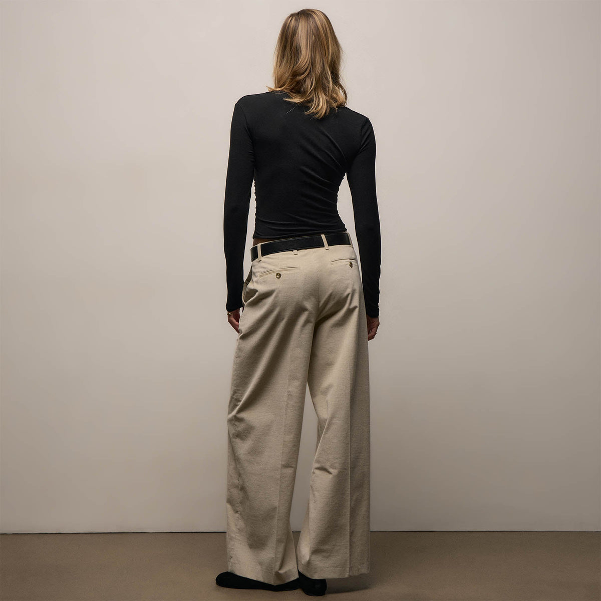 Cotton Cashmere Corduroy Pants in Latte | James Perse Los Angeles