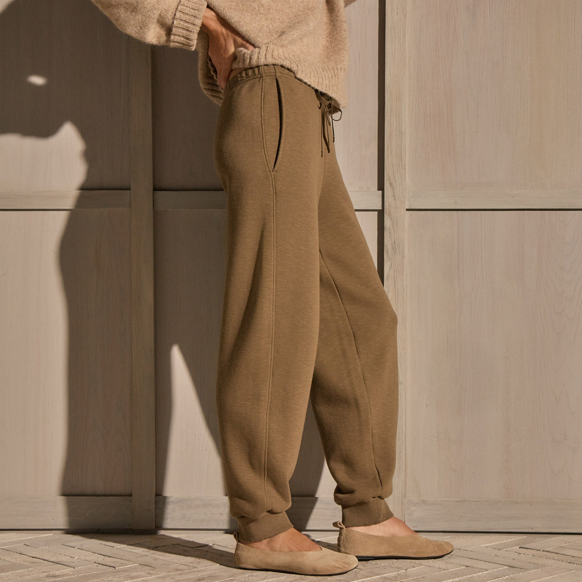 Cuffed Sweat Pants - Earth | James Perse Los Angeles