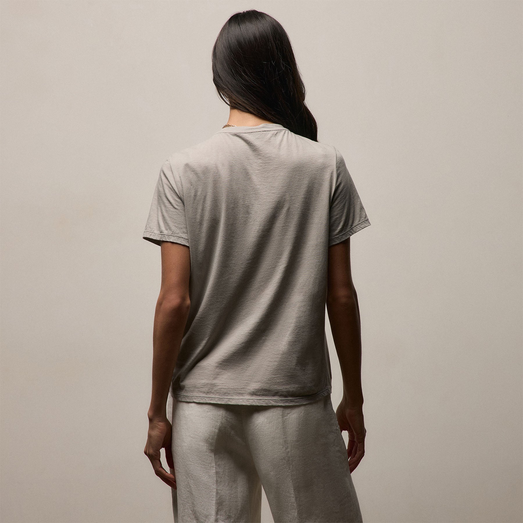 Luxe Lotus Jersey Crew in Fog | James Perse Los Angeles