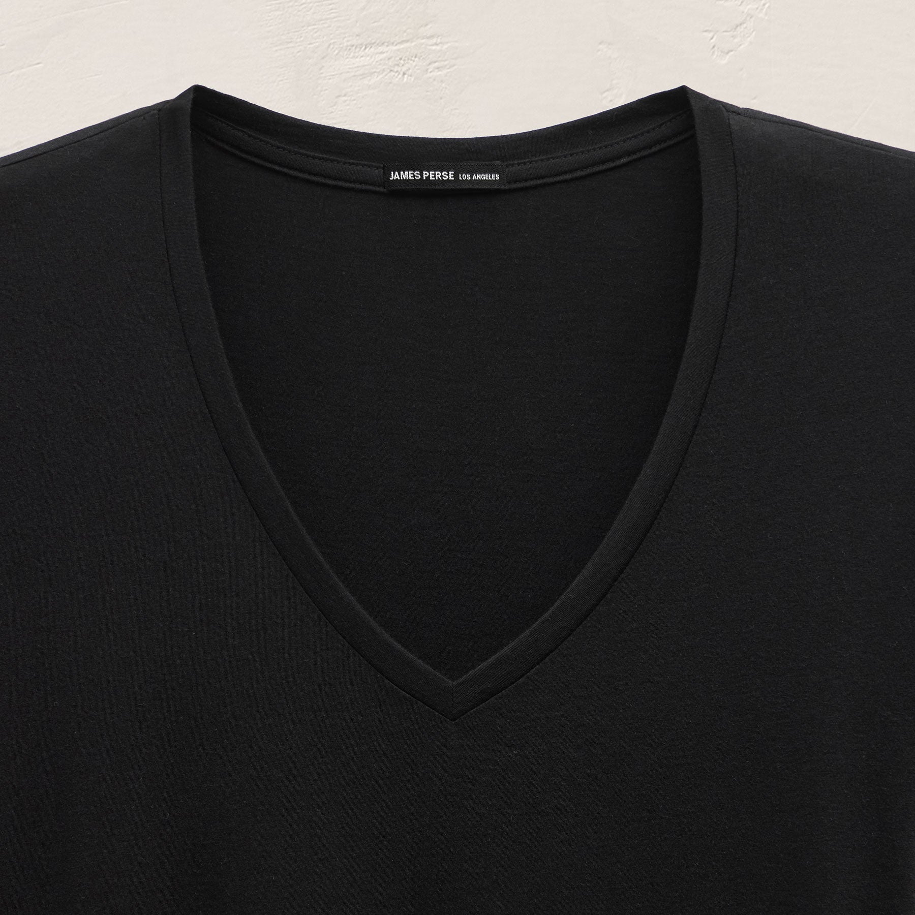 Luxe Lotus Jersey V Neck in Black | James Perse Los Angeles