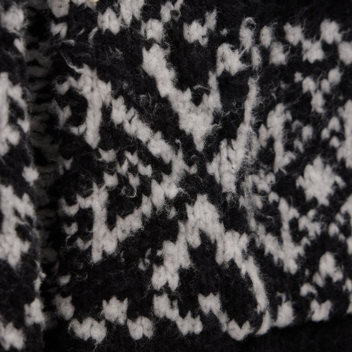 Chalet Intarsia Cardigan in Black/Heather Grey | James Perse Los Angeles