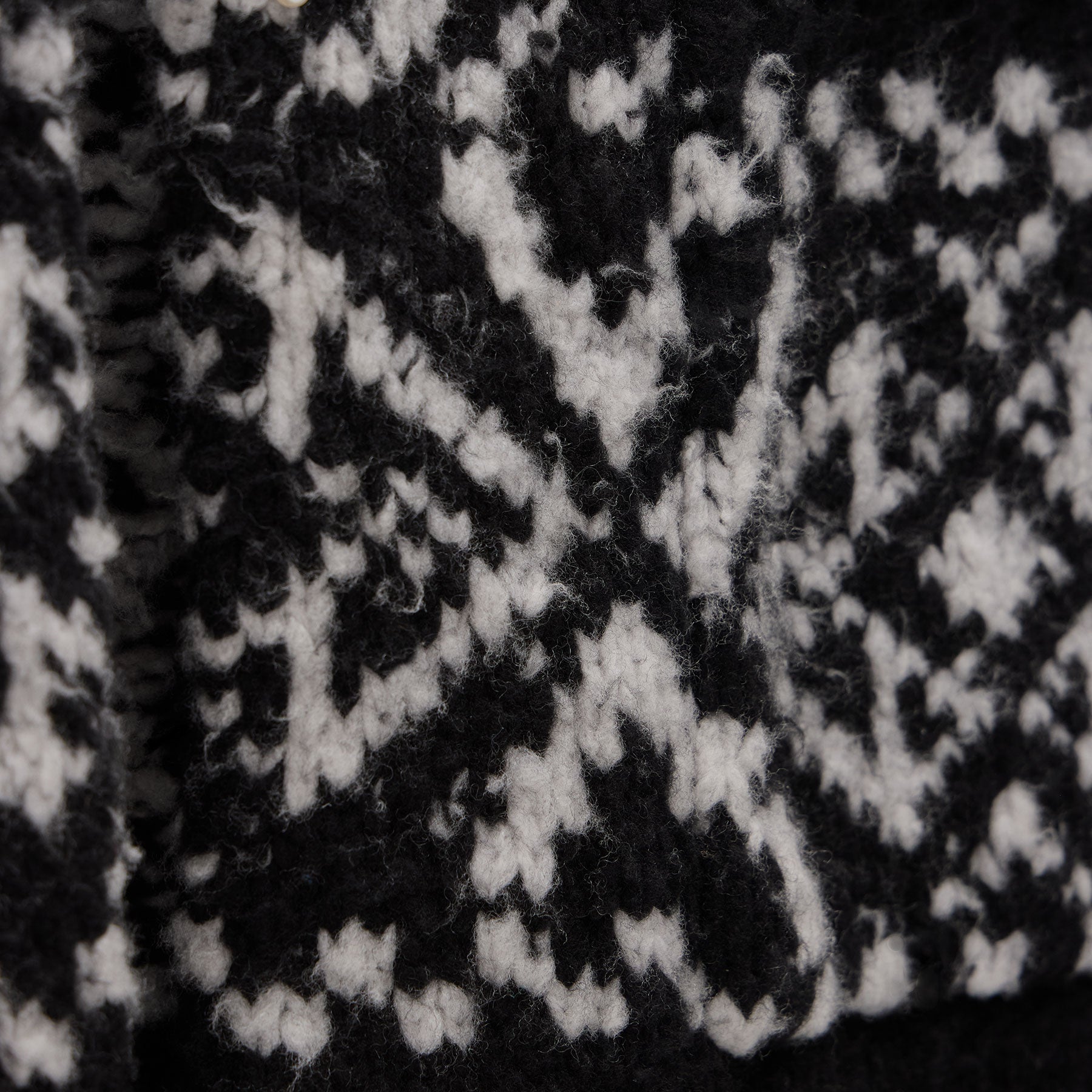 Chalet Intarsia Cardigan in Black/Heather Grey | James Perse Los Angeles