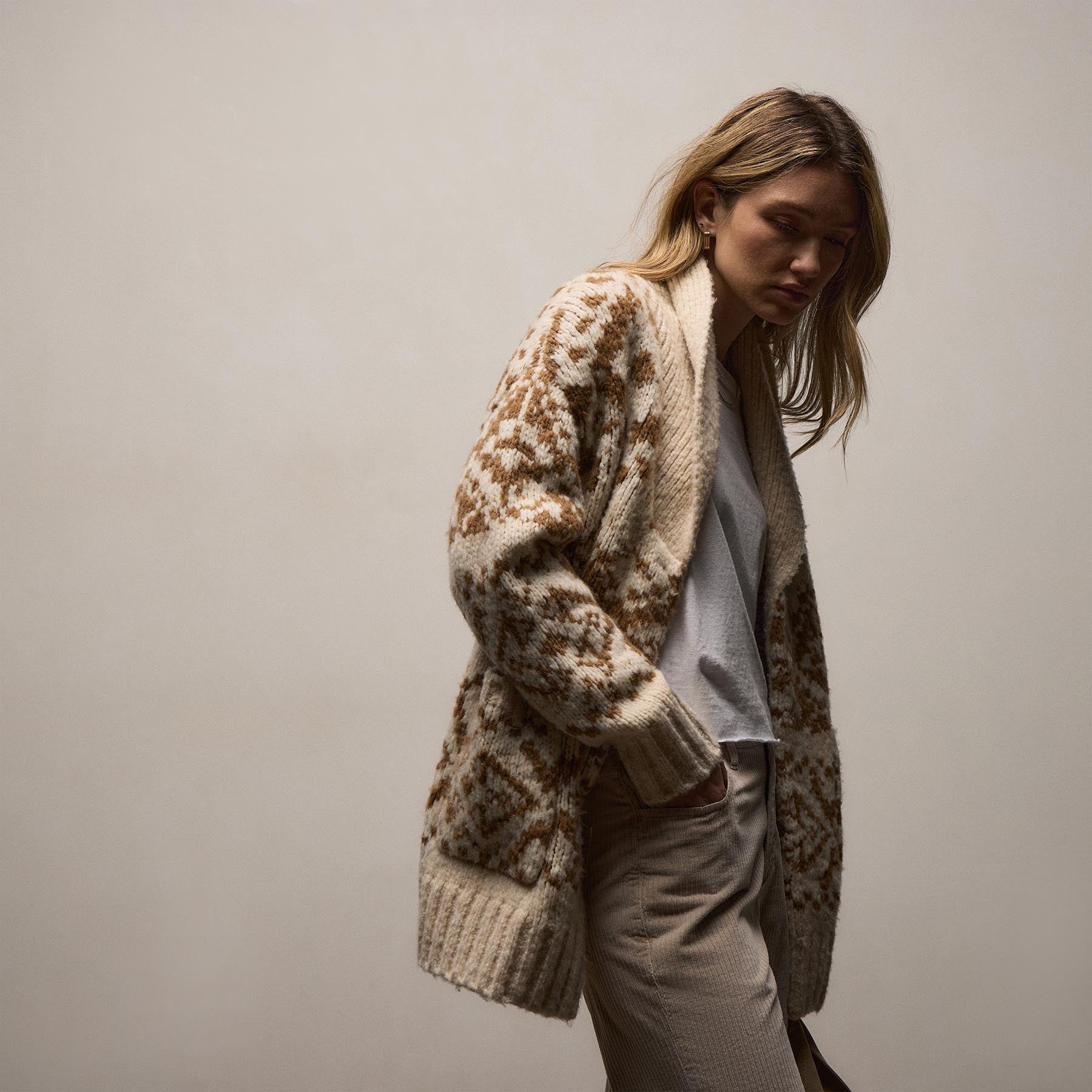 Chalet Intarsia Cardigan In Ivory/Whiskey | James Perse Los Angeles / Womens