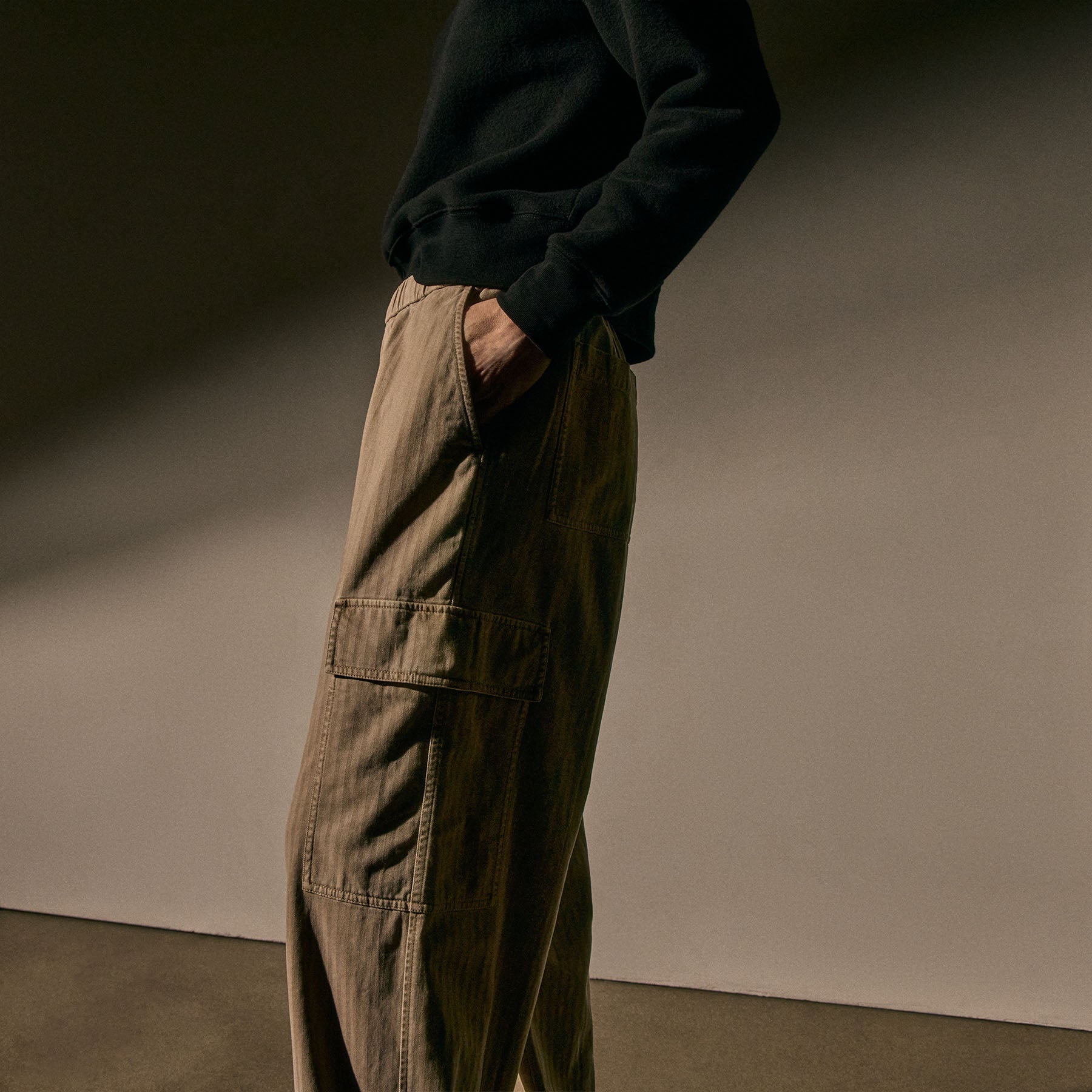 コアラJAMES PERSE パンツ コットンストレッチ XS Herringbone Twill Parachute Pant - Soft Beige Pigment | James