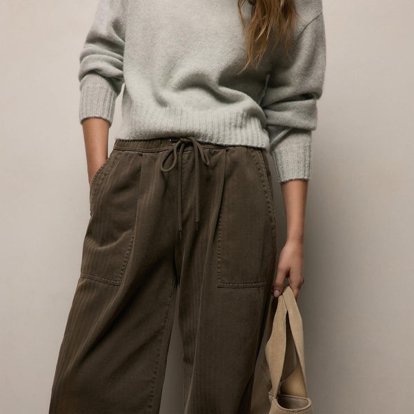Herringbone Twill Pant in Army Green Pigment | James Perse Los Angeles