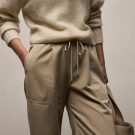Herringbone Twill Pant in Light Khaki Pigment | James Perse Los Angeles