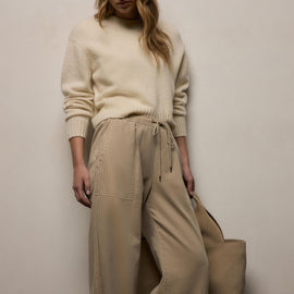 Herringbone Twill Pant in Light Khaki Pigment | James Perse Los Angeles