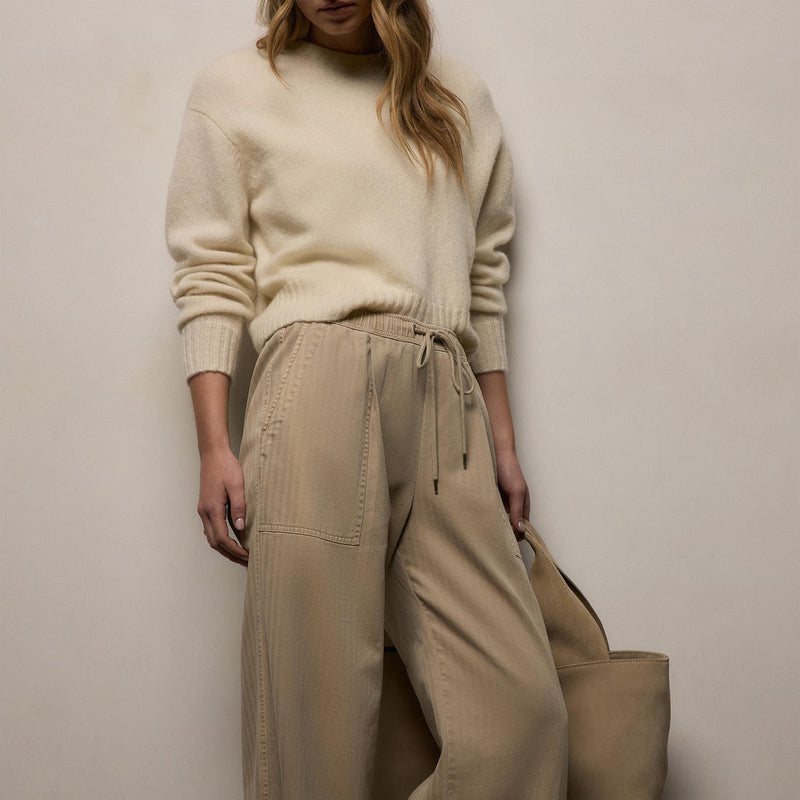 Herringbone Twill Pant in Light Khaki Pigment | James Perse Los Angeles