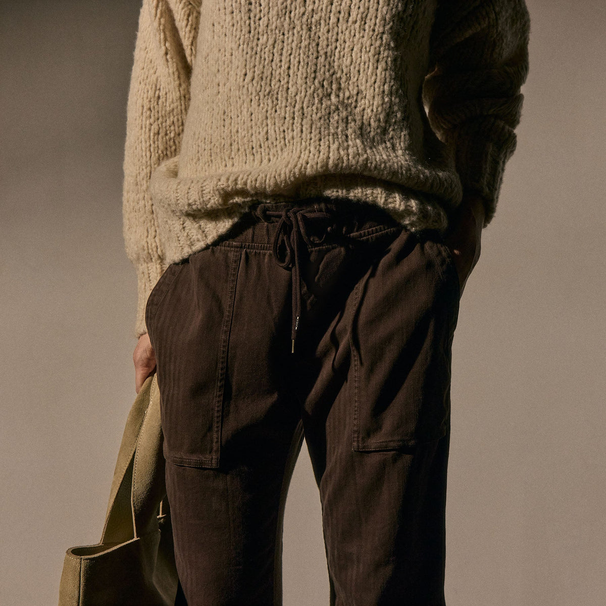 Herringbone Twill Mxd Media Pant in Porcupine | James Perse Los Angeles