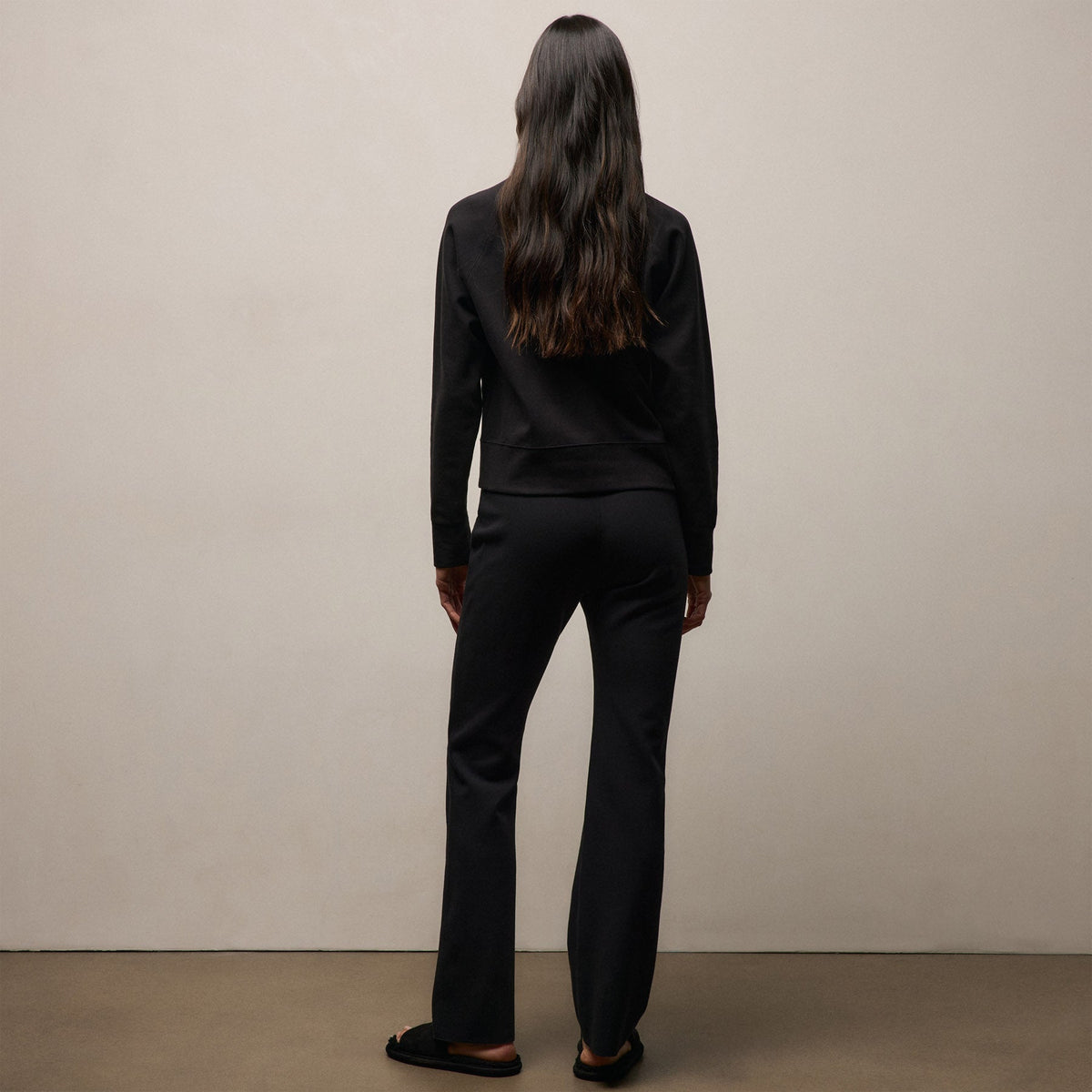 Italian Knit Wide Leg Sweatpant in Black | James Perse Los Angeles